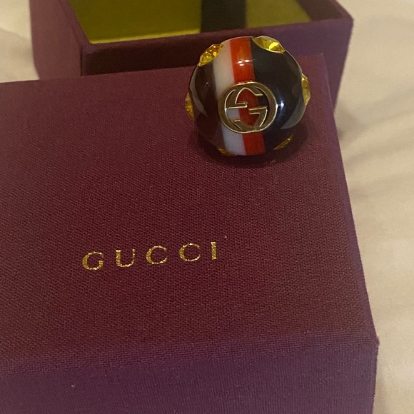 Gucci ring…Statement Piece - Picture 7 of 8